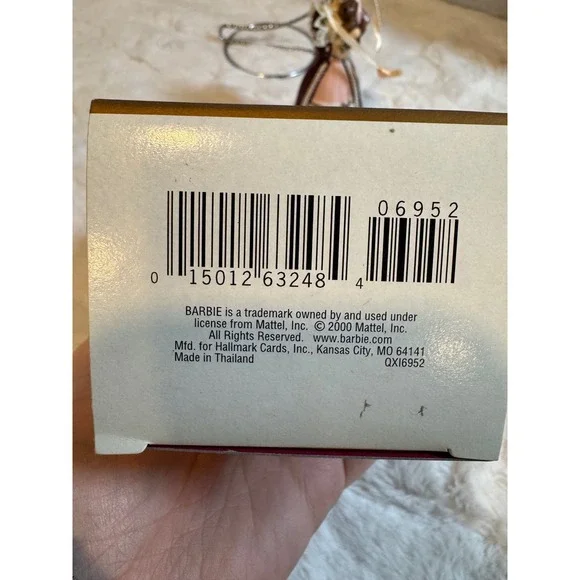 Hallmark Keepsake 2001 Victorian Barbie with Cedric Bear Porcelain Ornament Box - Picture 6 of 7